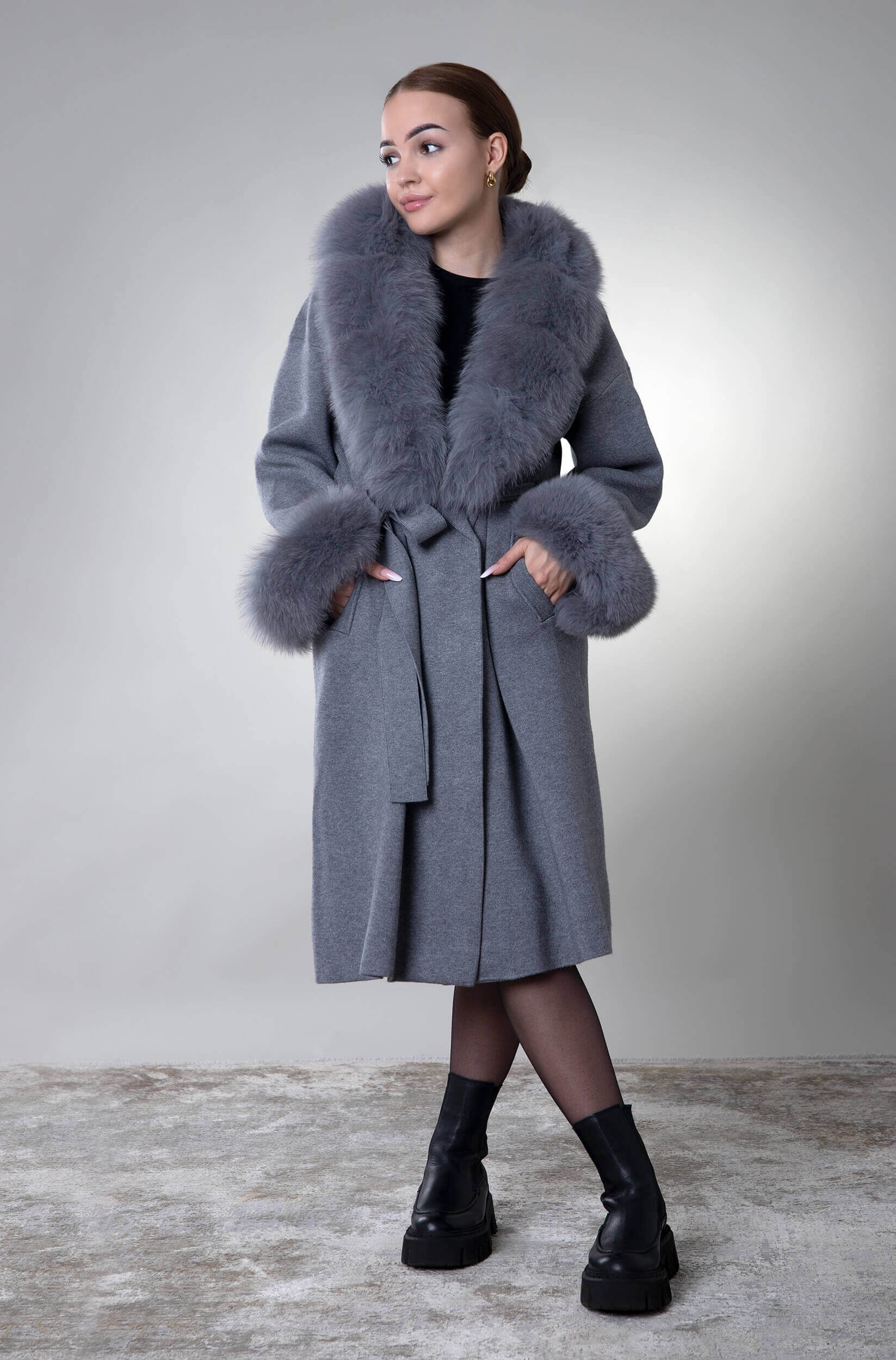 Płaszcz z naturalnym futrem Siena - szary - obrazek 4
