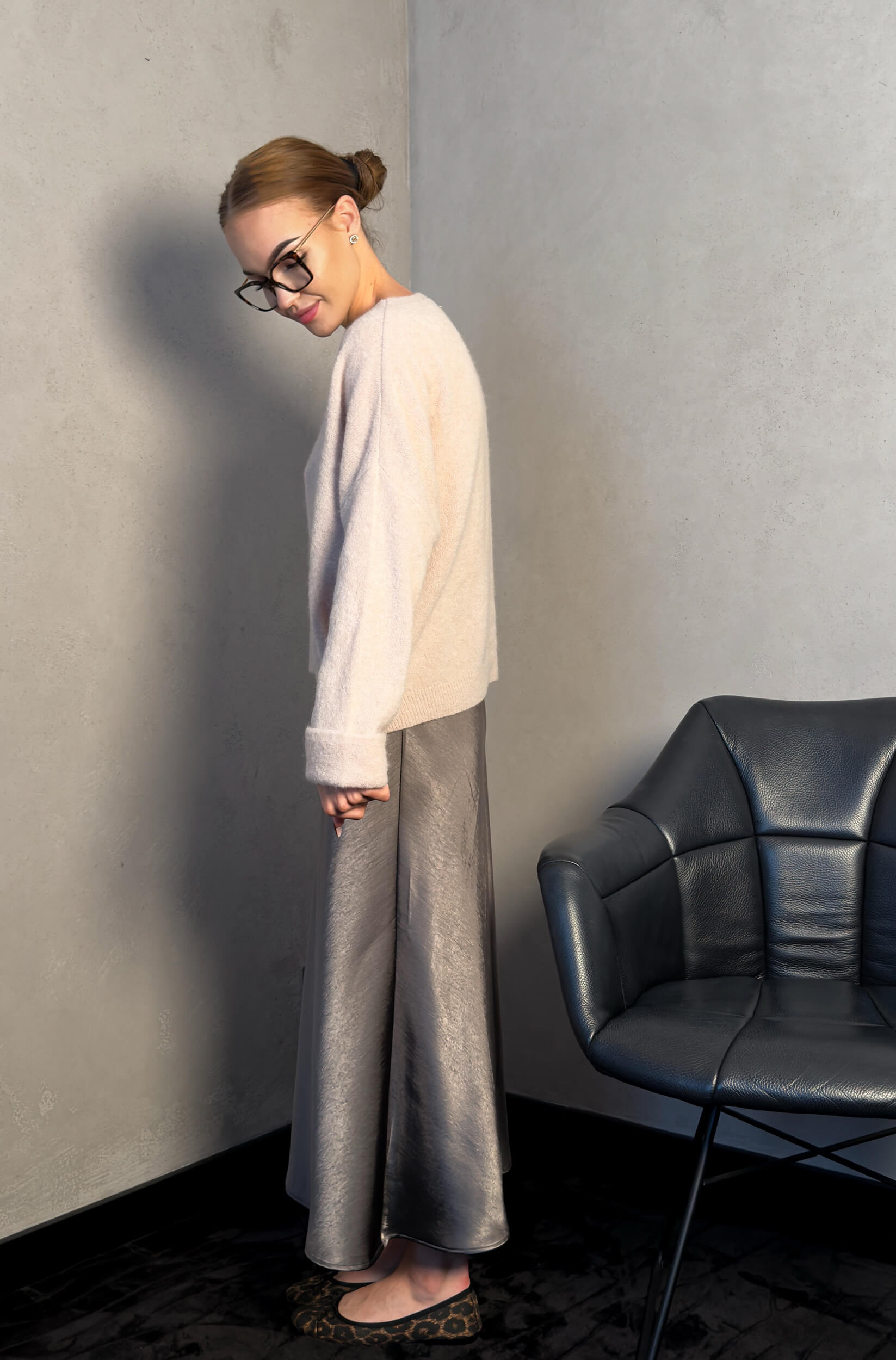 Sweter z wełny alpaki Ami - beżowy - obrazek 3