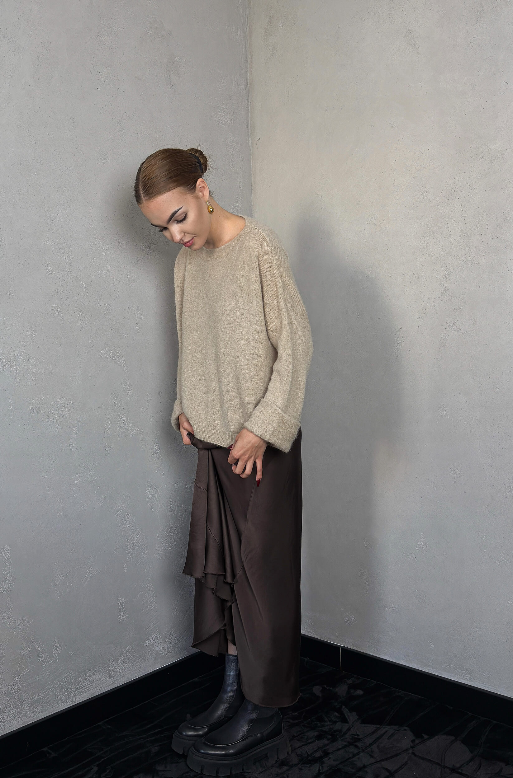 Sweter z wełny alpaki Ami - kremowy - obrazek 2