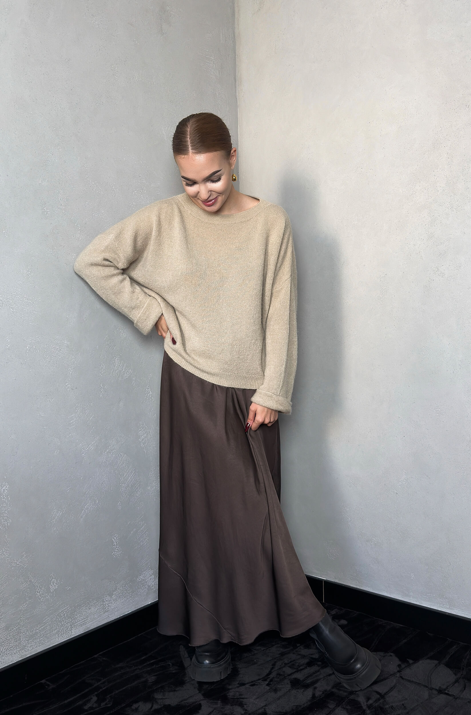 Sweter z wełny alpaki Ami - kremowy - obrazek 3