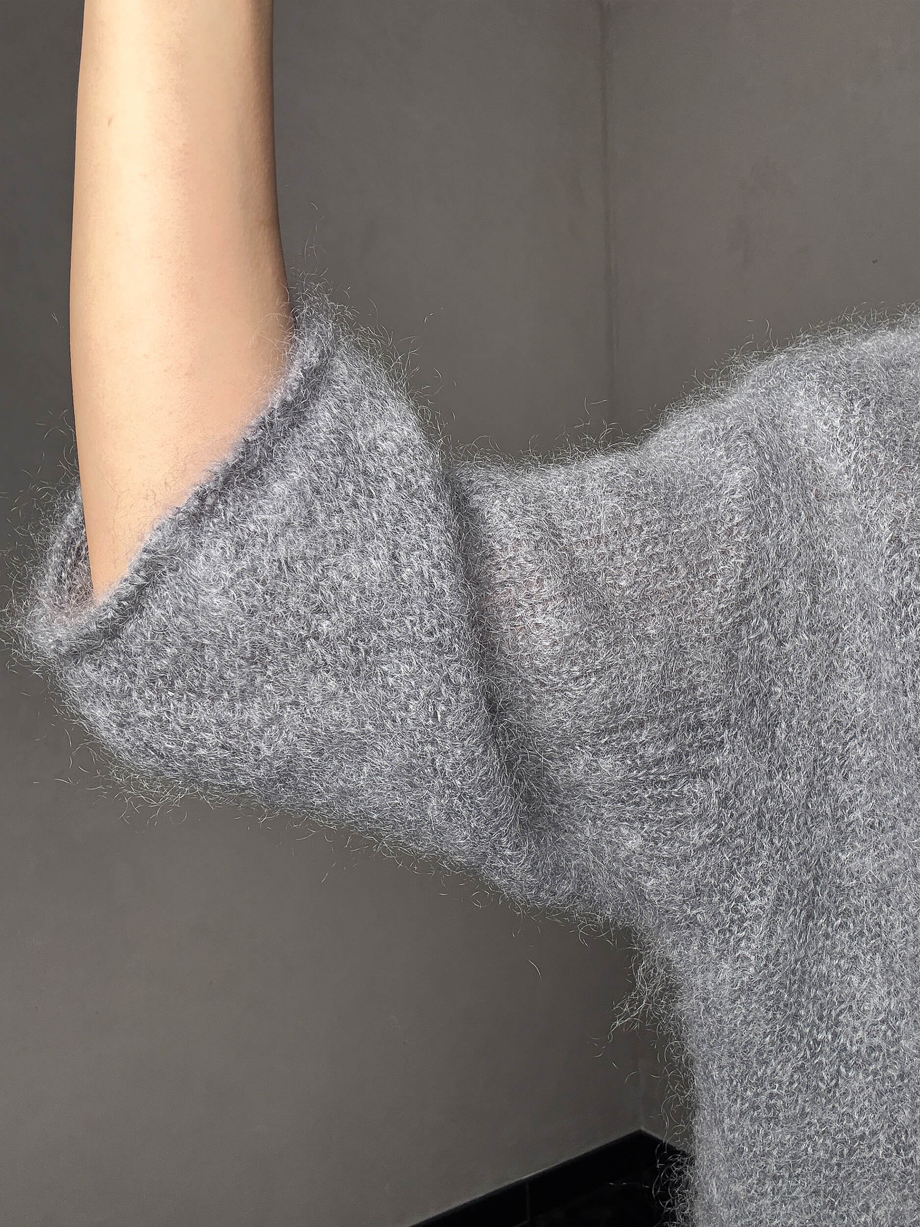 Sweter moherowy Luni - szary - obrazek 4