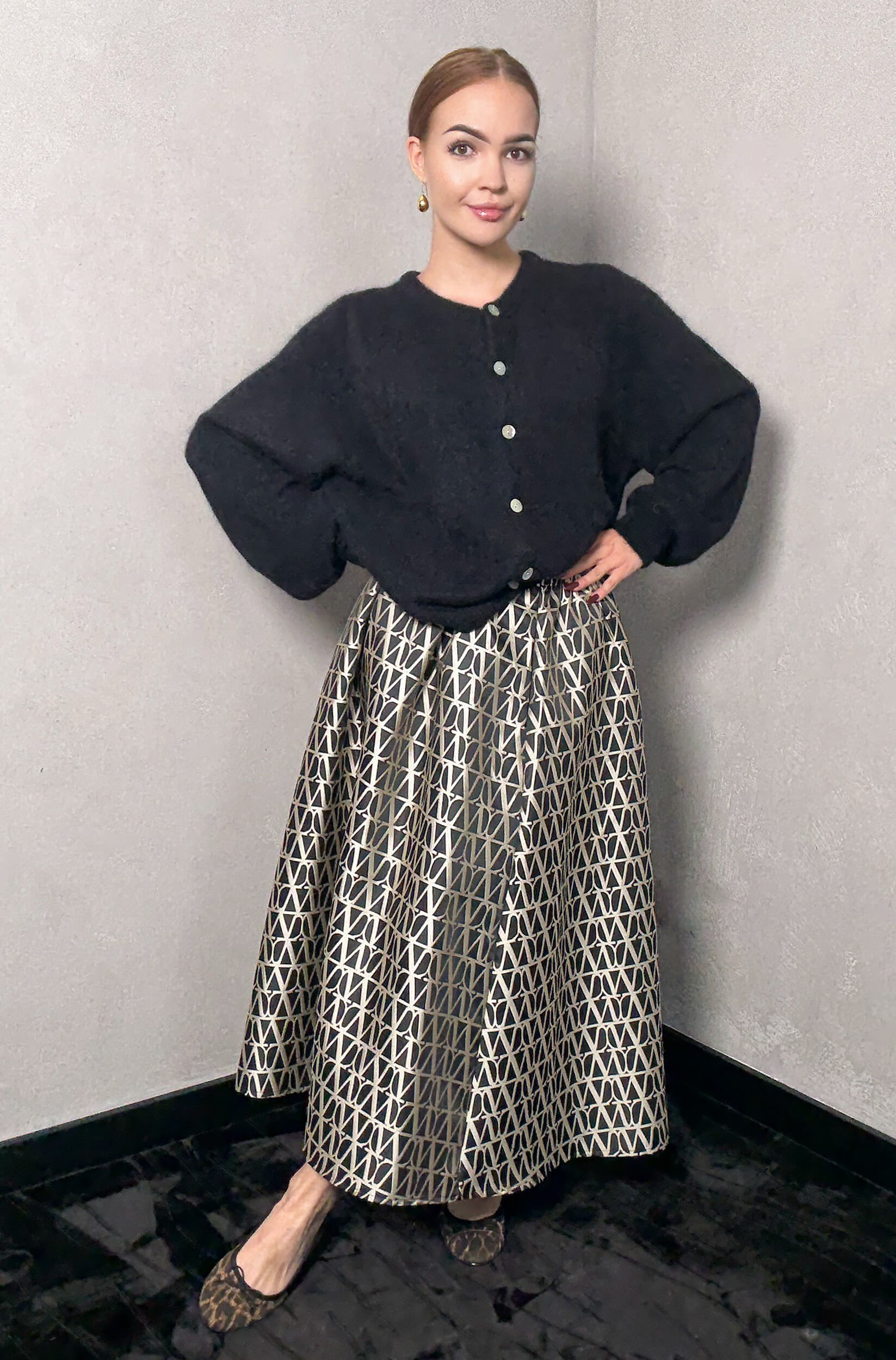 Spódnica Fara - black & beige geometric print - obrazek 2