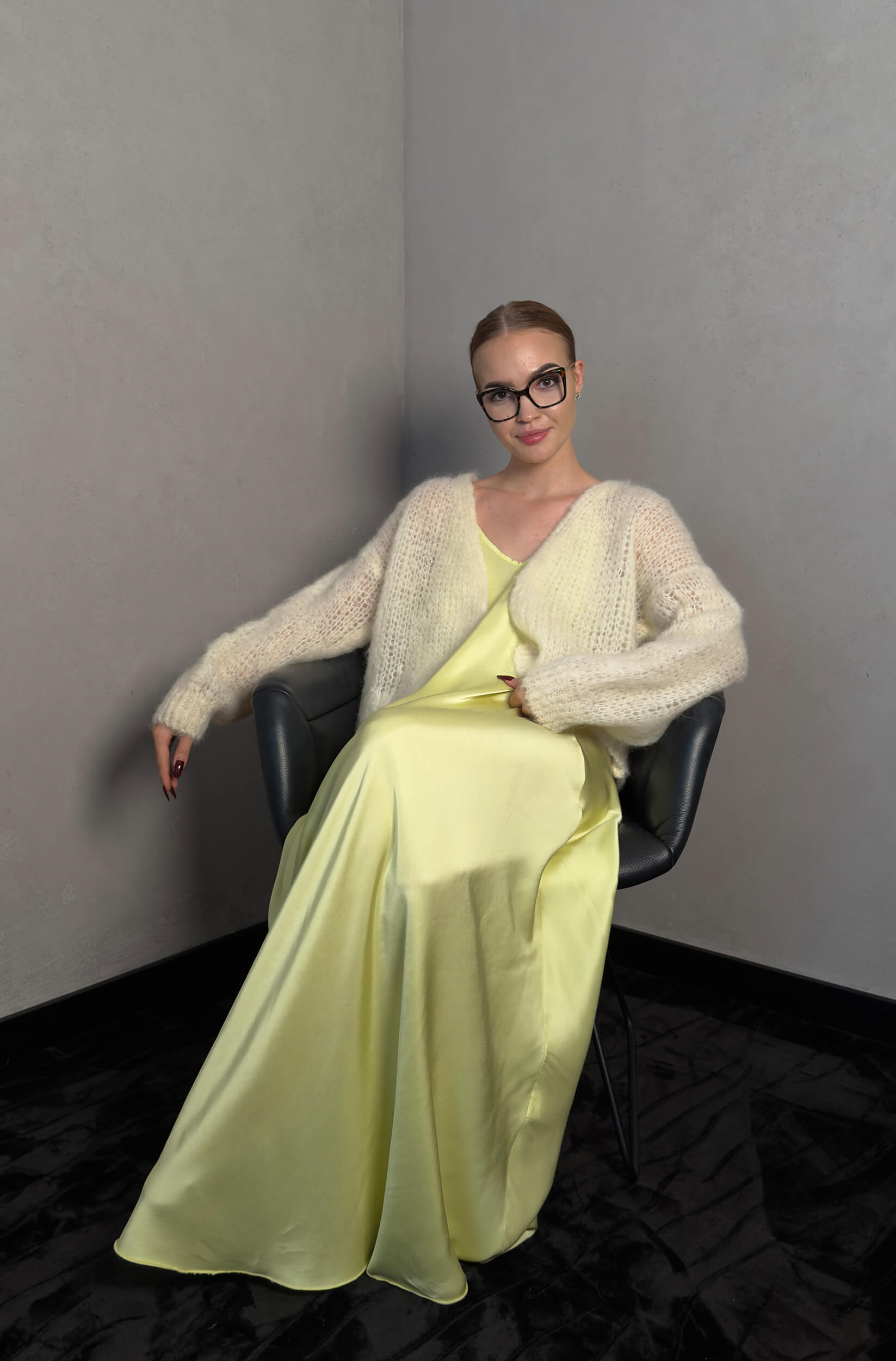 Sweter moherowy Lia - kremowy - obrazek 2