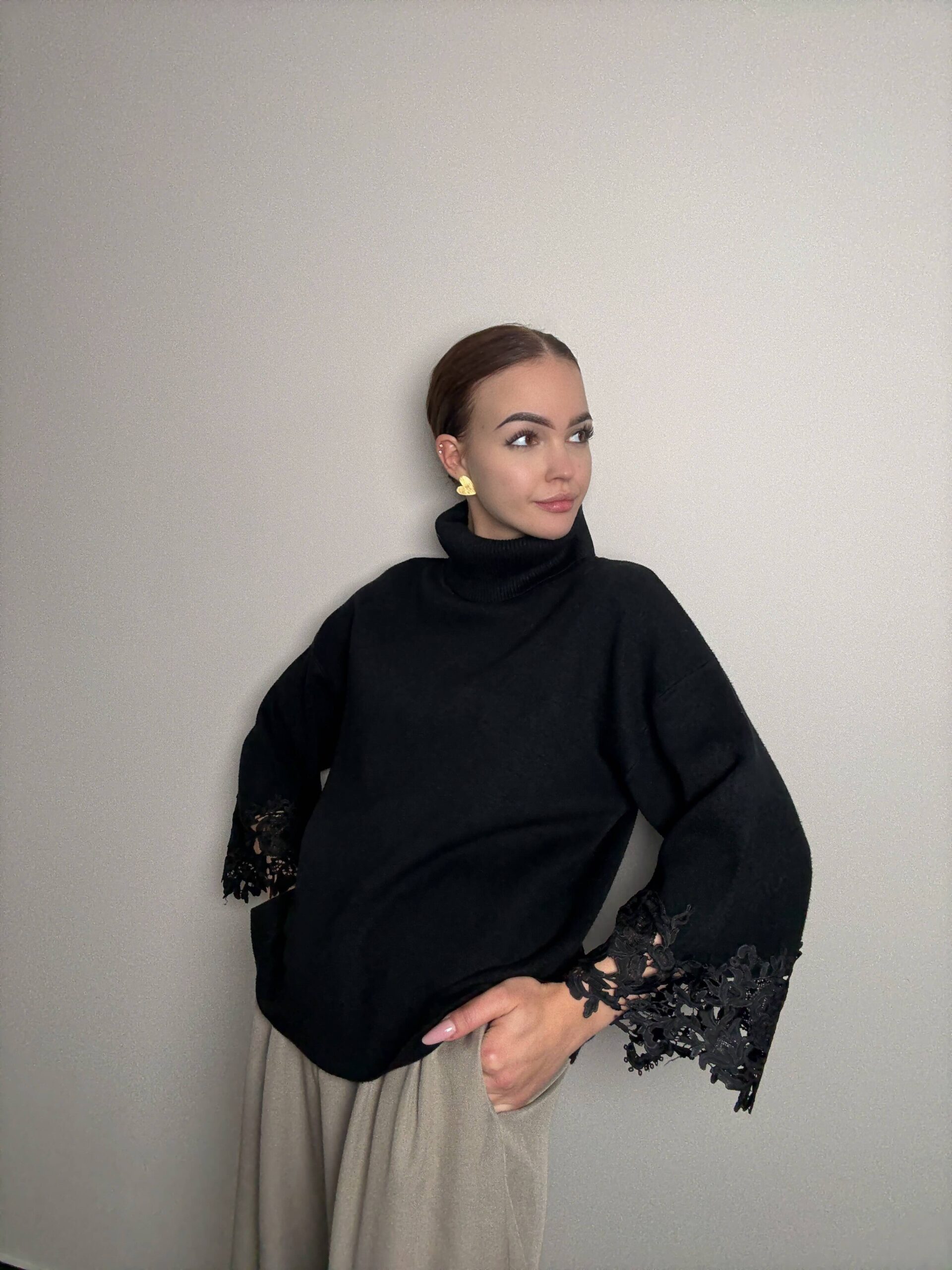 Padua viscose turtleneck - black