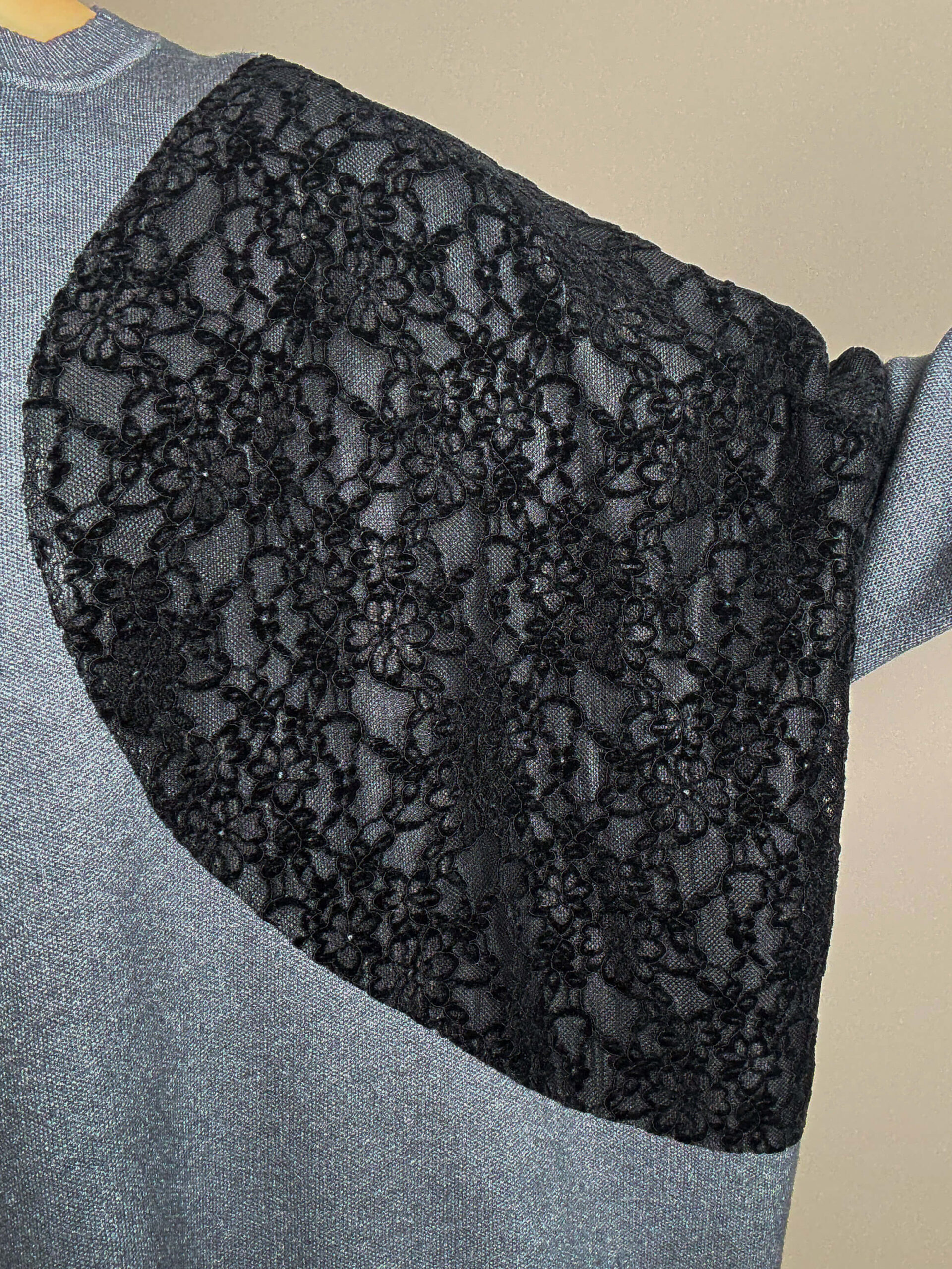 Sweter z wiskozy Amalfi - szary - Image 4