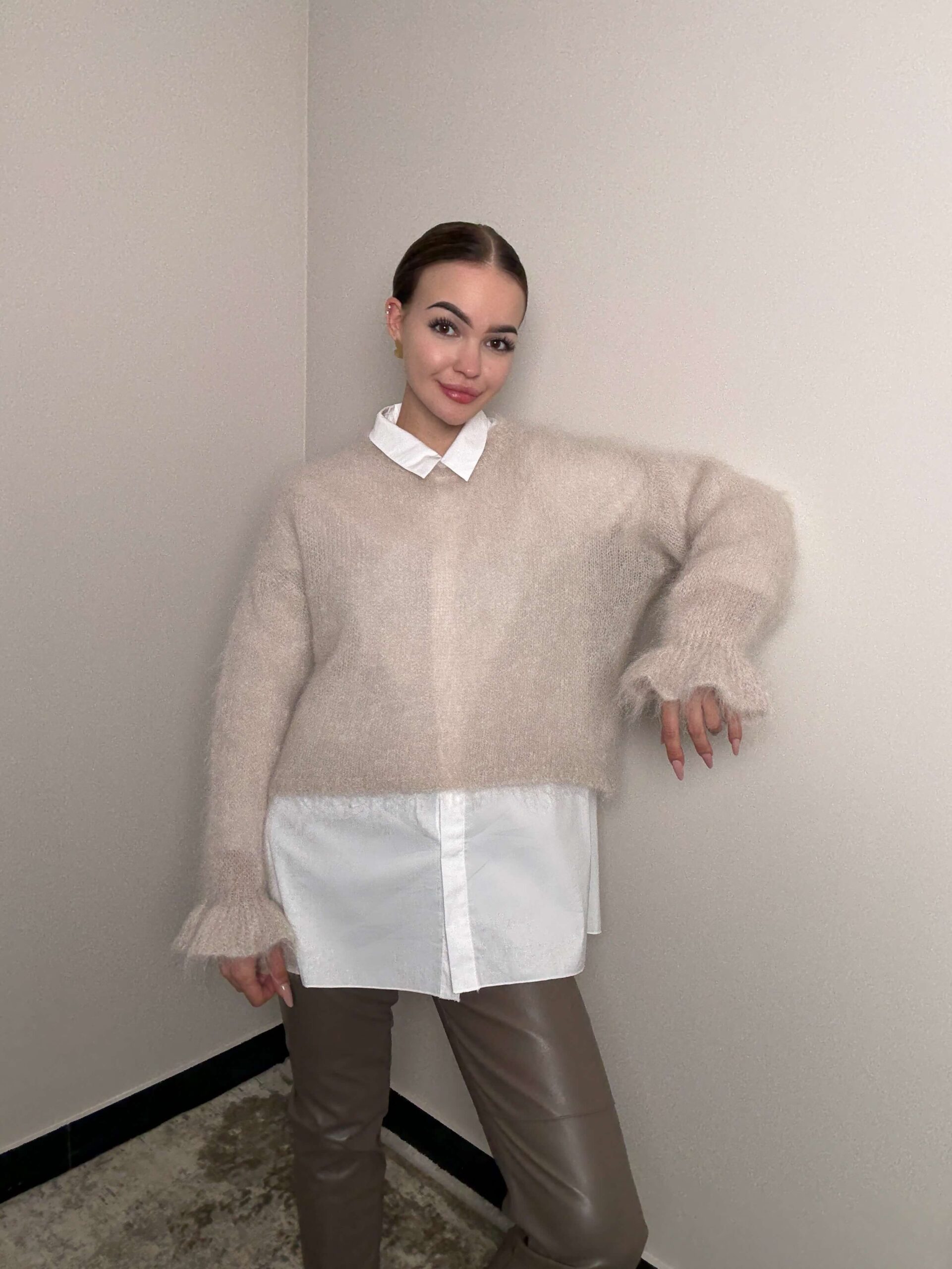 Sweter moherowy Matera - taupe - obrazek 2